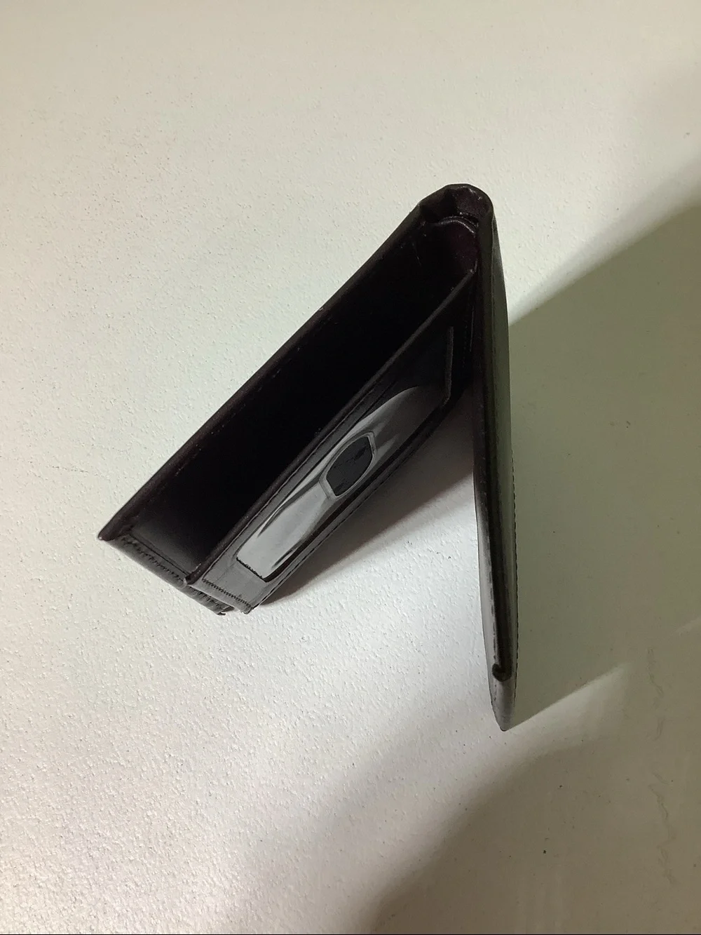 Perry Ellis brown leather bi-fold wallet